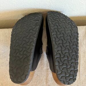 Men’s Birkenstock Boston’s clogs. Black leather warn only a couple times